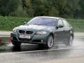 E90