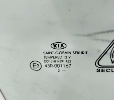 Стекло двери передней правой Ceed 2012-2018   Ceed 82420A2010