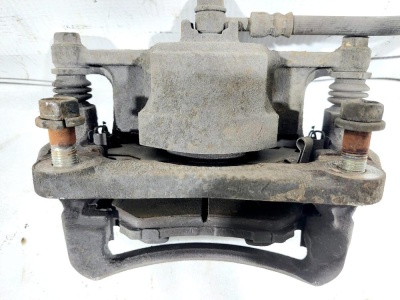 Суппорт передний правый Suzuki SX4  2013- SX4 5510261M00999