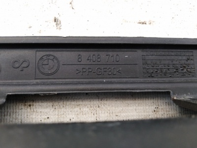 Кронштейн накладки порога правый X5 E53  51718408710