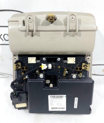 Плафон в сборе Grand Cherokee (WH/WK) 2005-2010  56050131AH
