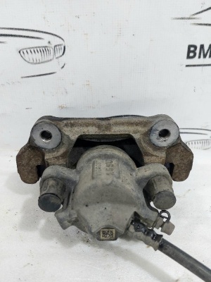 Суппорт тормозной передний правый 3-serie F30/F31/F80 2011-2020   F30 34116850650