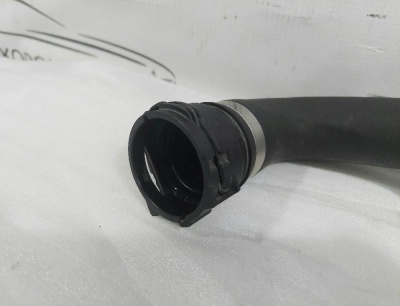 Шланг радиатора B47 3-serie F30/F31/F80 2011-2020   F30 17128514051
