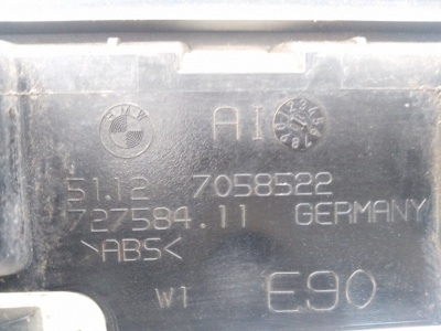 Направляющая заднего бампера E90 51127058522