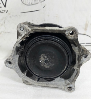 Подушка ДВС правая  BMW 3 F30   F30 22116859412