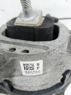 Подушка ДВС правая  BMW 3 F30   F30 22116859412