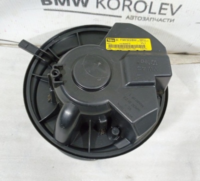 Моторчик отопителя TOURAN 2003-2010 , Passat [B7] 2011-2015  1K1820015E  1K1820015E