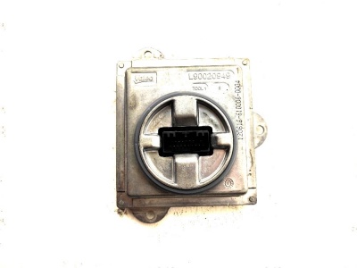Блок управления фарой  X1E84 63117342174