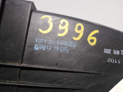 Корпус воздушного фильтра N52 X3 E83 LCI  13623449001