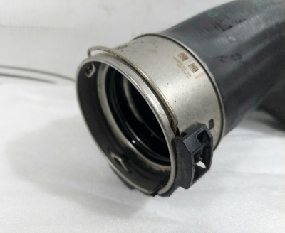 Патрубок интеркулера B47 3-serie F30/F31/F80  2011-2020   F30 11618513851