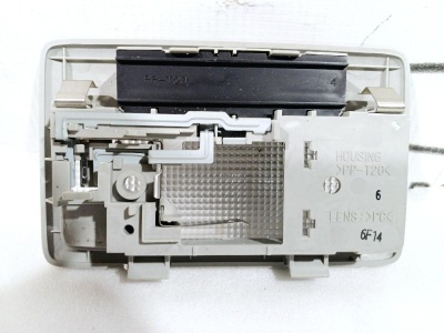 Плафон салонный (центральный) (2006-2013) SX4 3621065J02